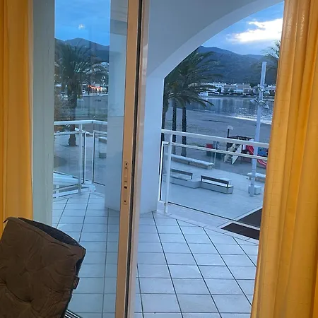 Platja Del Port Llança