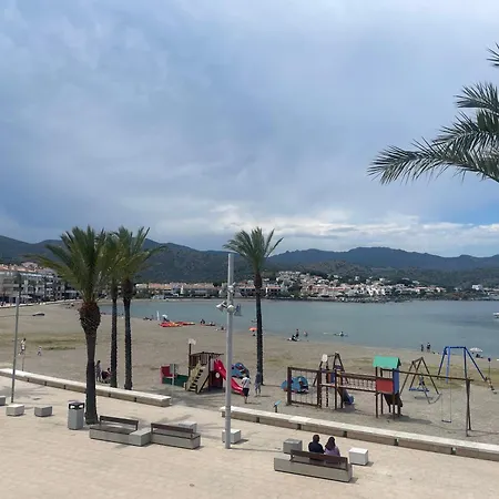 아파트 Platja Del Port