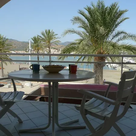 Platja Del Port Apartment *