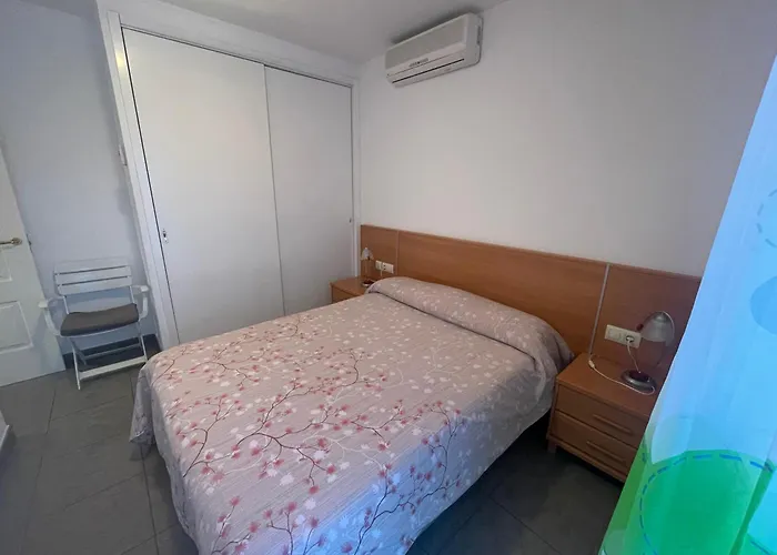 Platja Del Port Apartment Llanca
