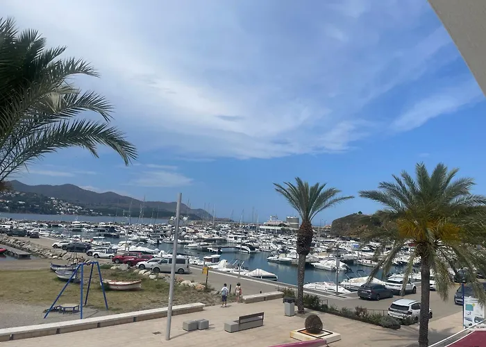 Platja Del Port Llanca