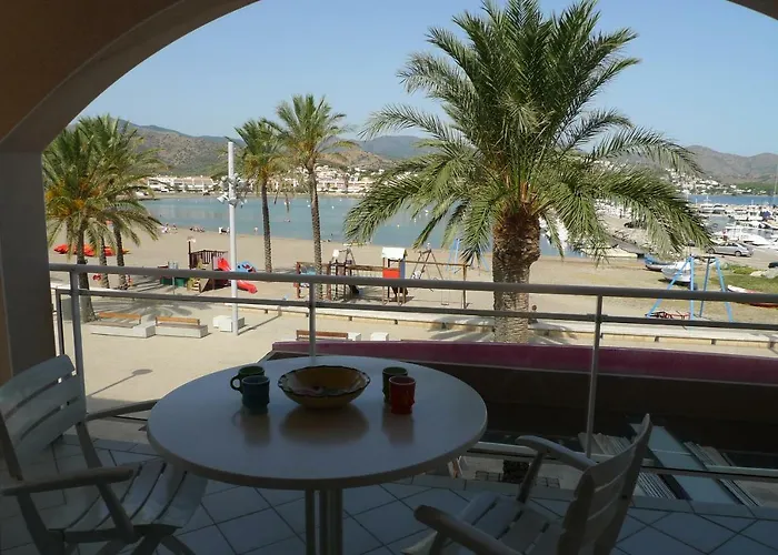 Platja Del Port Apartment Llanca